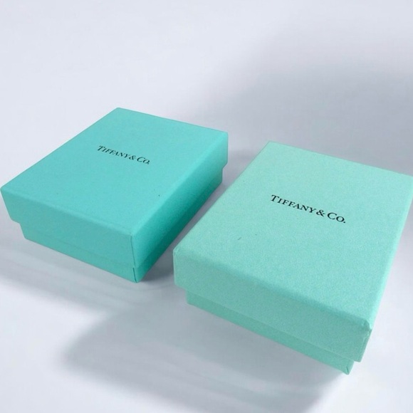 2-Pc Tiffany & Co. Boxes 💙 - Picture 2 of 4